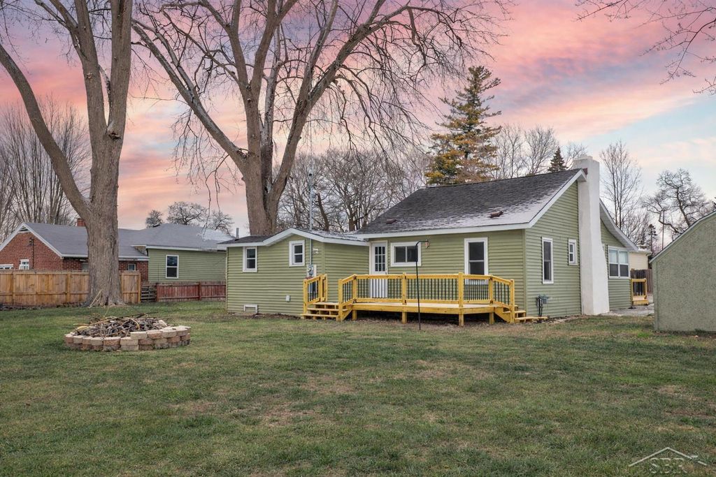 39 Spruce Ridge Dr, Bangor charter township