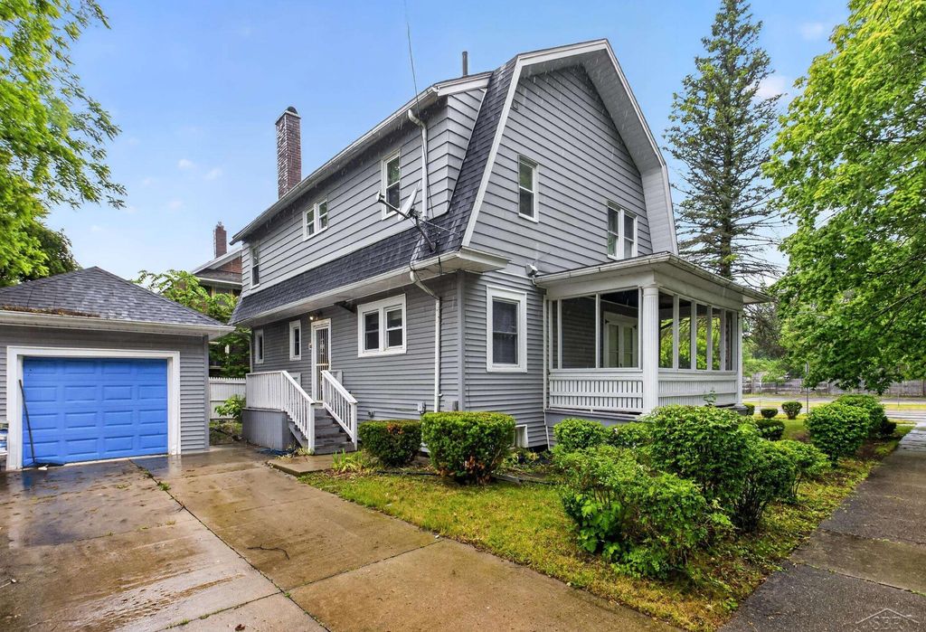 1118 E Holland Ave, Saginaw city