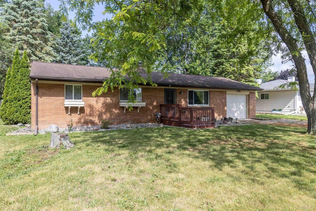 2835 Clayburn Rd, Saginaw charter township