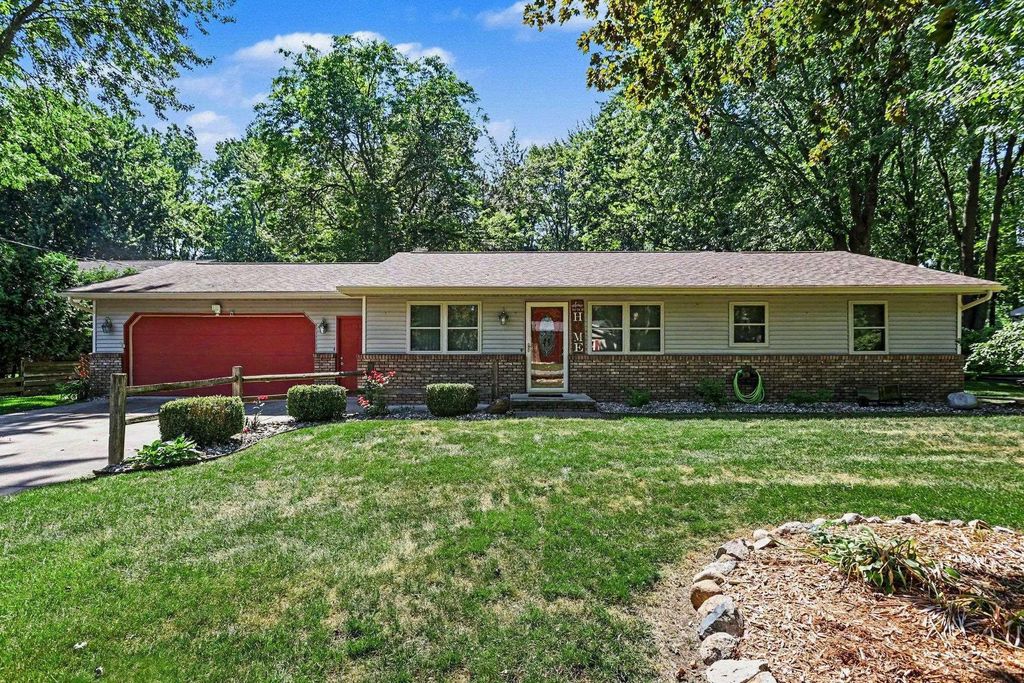 2530 Sierra Dr, James township