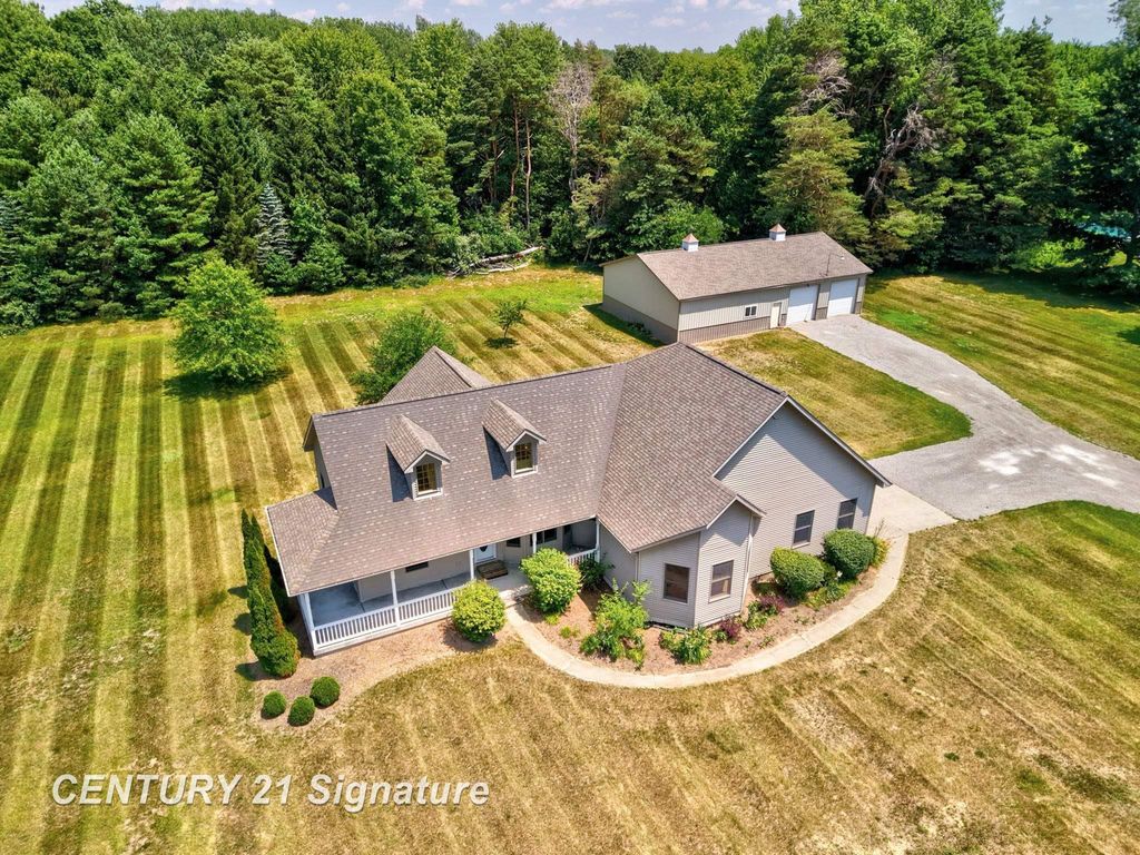 8605 Dixie Hwy, Birch Run township