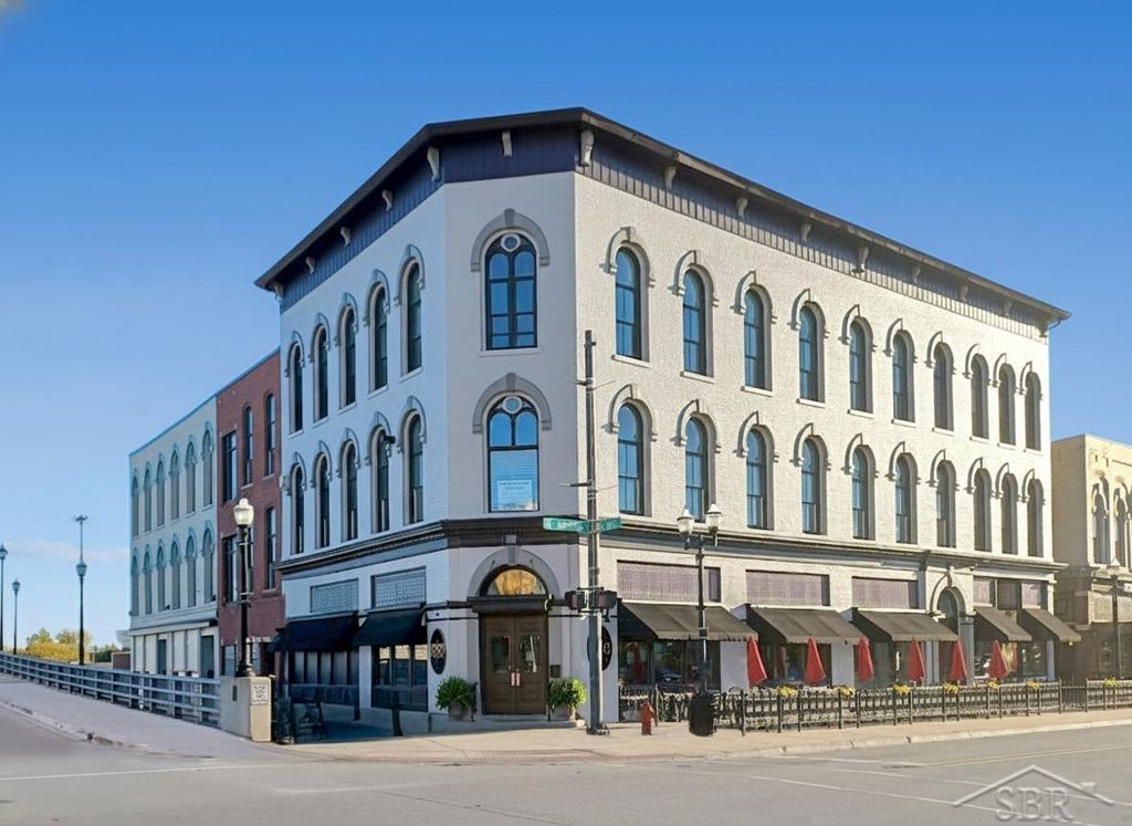 301 Court St, Saginaw
