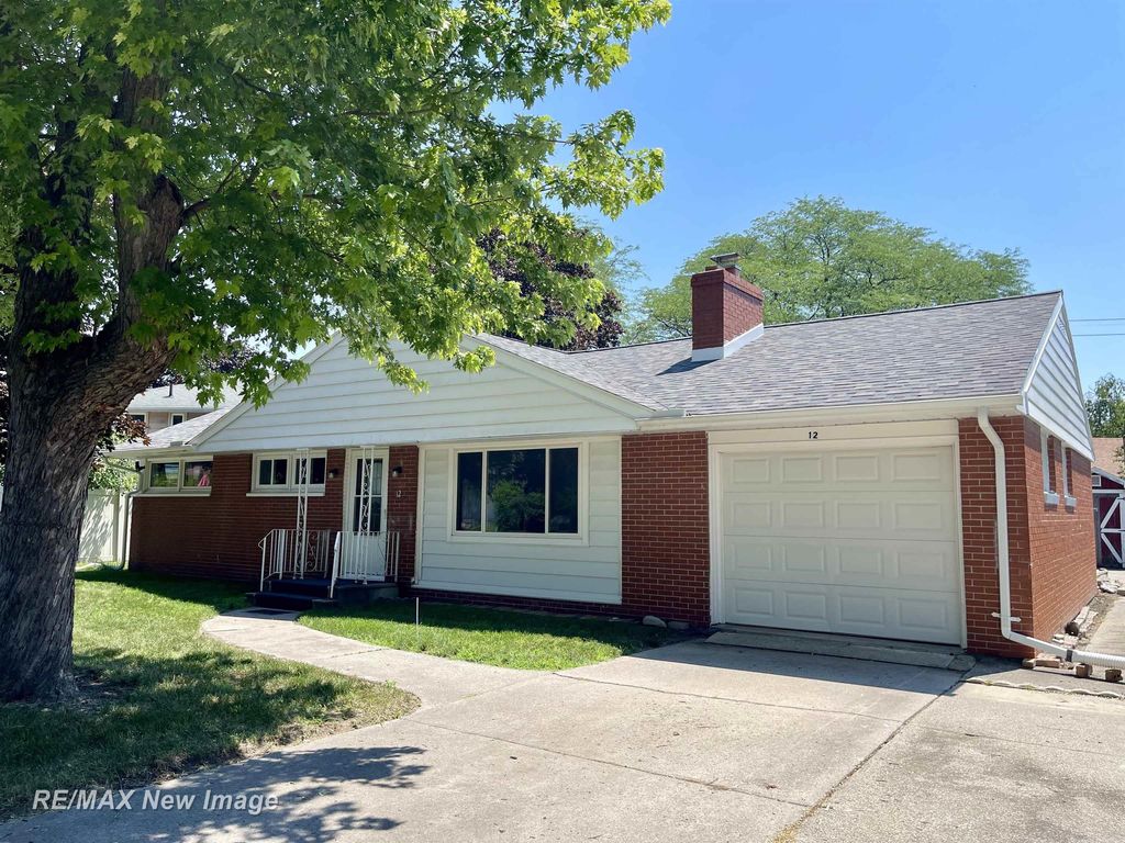 12 Ruggles Rd, Saginaw city