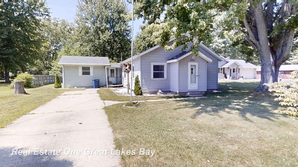 3858 Clutier Rd, Bridgeport charter township