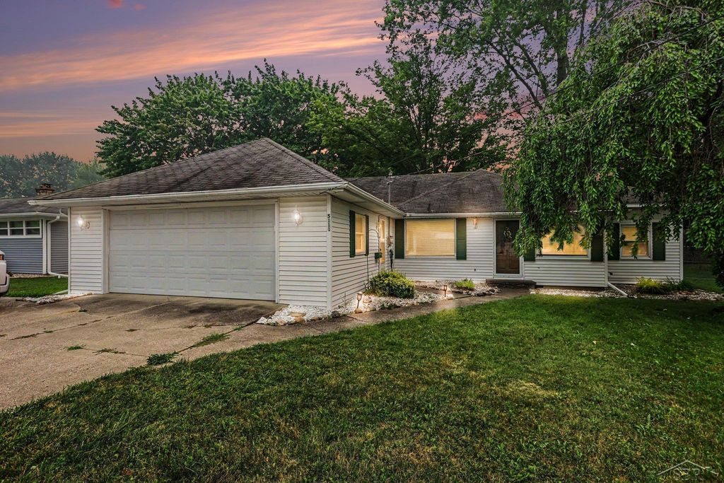 5111 Weiss St, Saginaw charter township