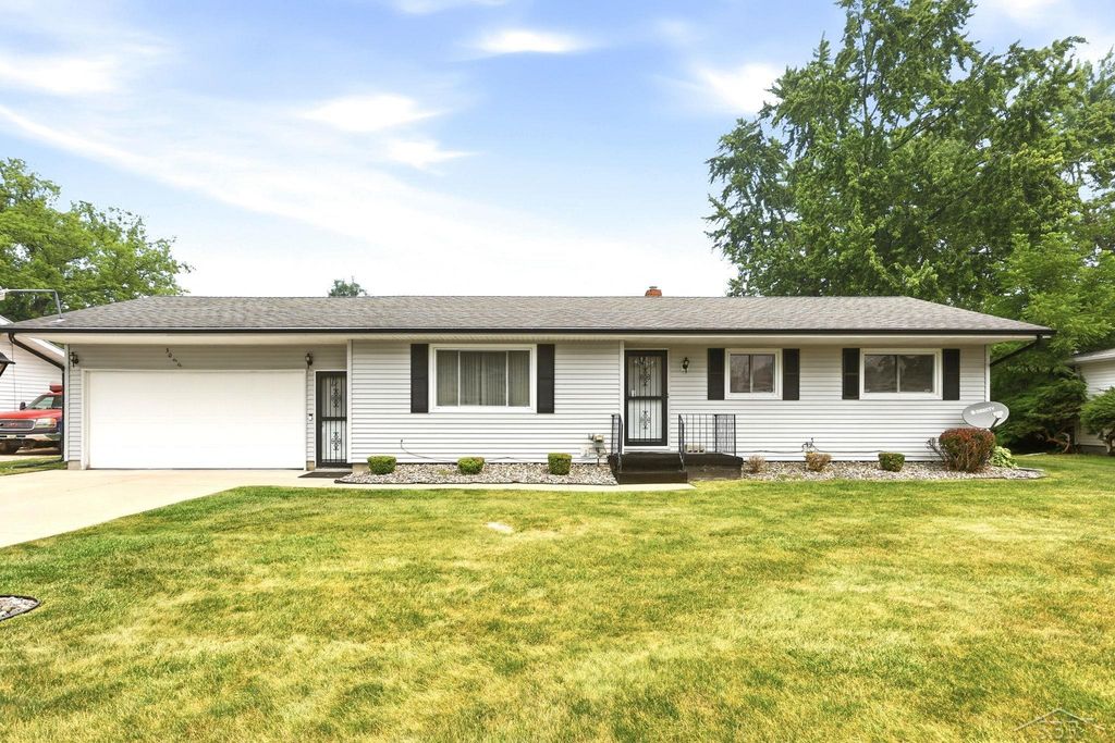 3099 Bertha Dr, Buena Vista charter township