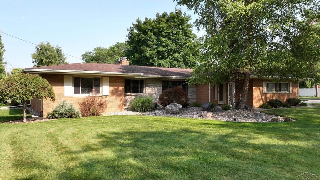 740 Wilson Ave, Saginaw charter township