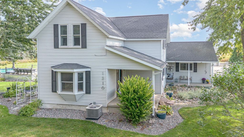1210 N Steel Rd, Richland township
