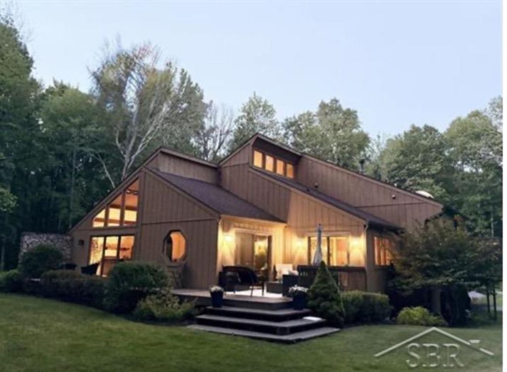 4372 E Monroe Rd, Larkin charter township