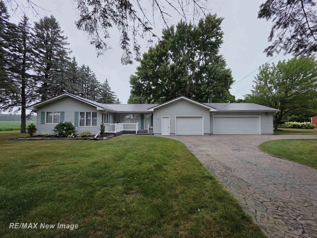 11904 Peet Rd, Chesaning township