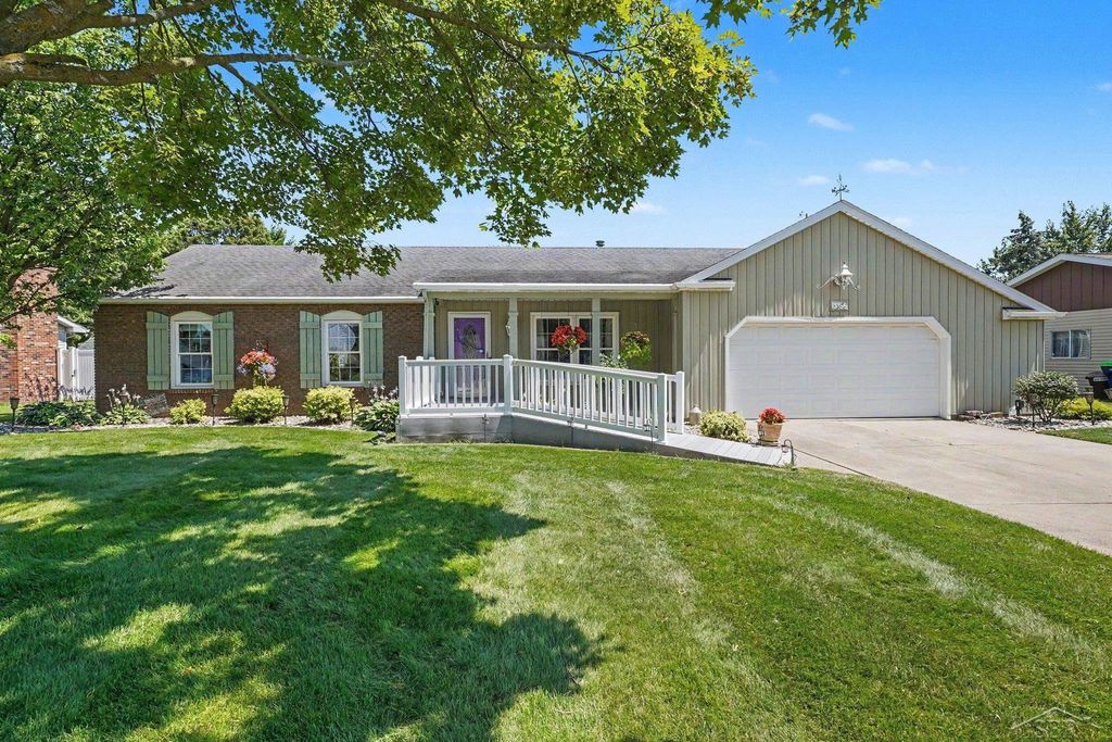3166 Columbine Dr, Saginaw charter township