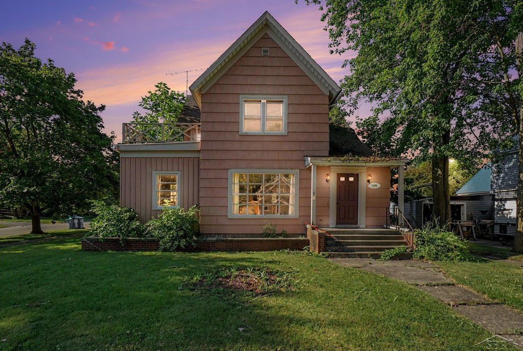 526 E Cedar St, Standish city