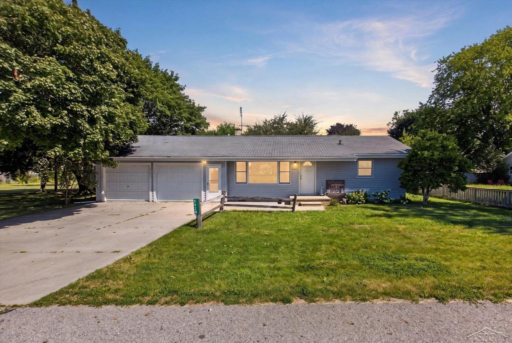 3228 Phelps, Unionville village