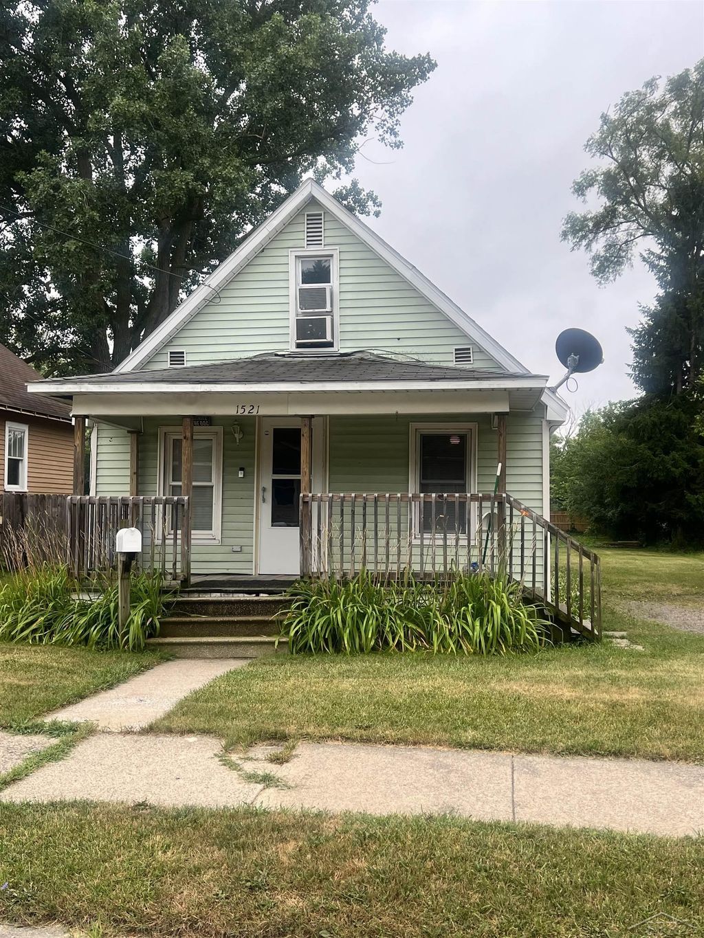 1521 Stanley St, Saginaw city