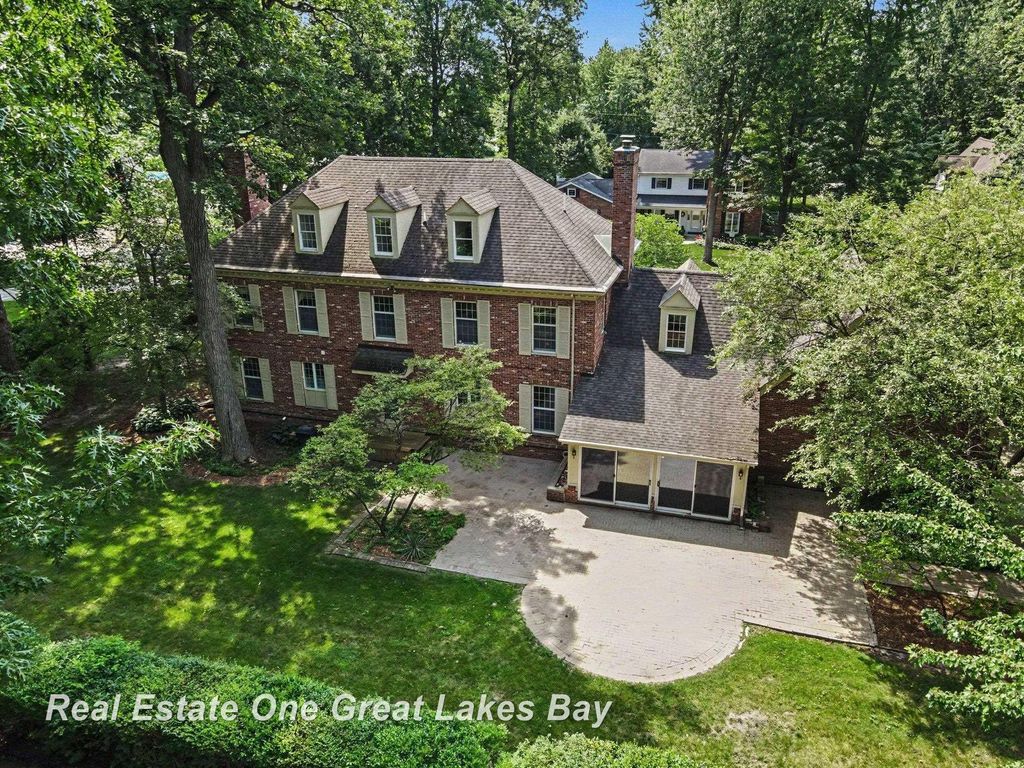 2175 Reppuhn Dr, Monitor charter township