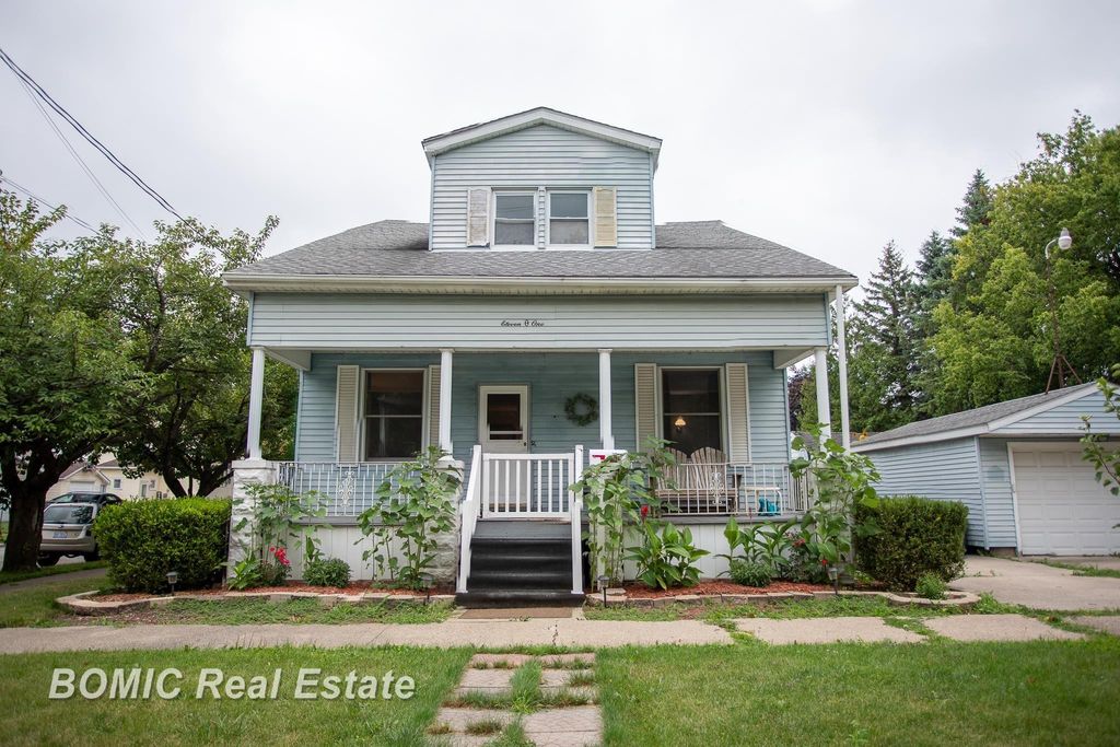 1101 S Farragut St, Bay City city