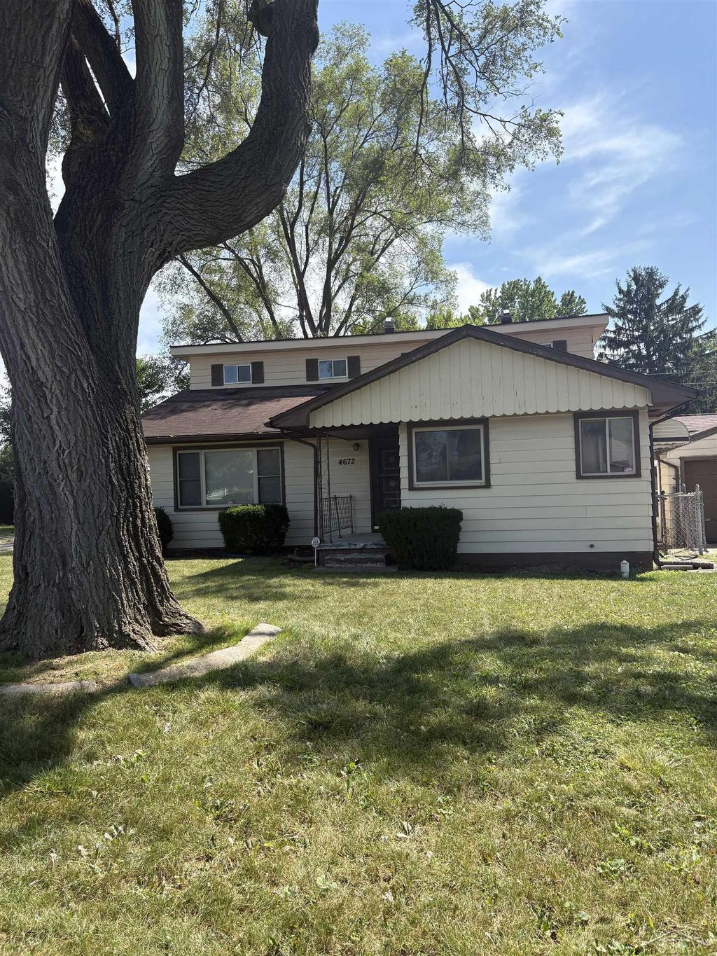 4672 N Gregory St, Buena Vista charter township