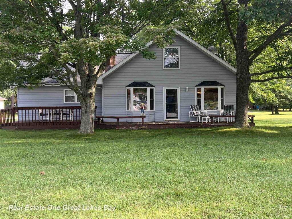 115 Atwood Dr, Denton township