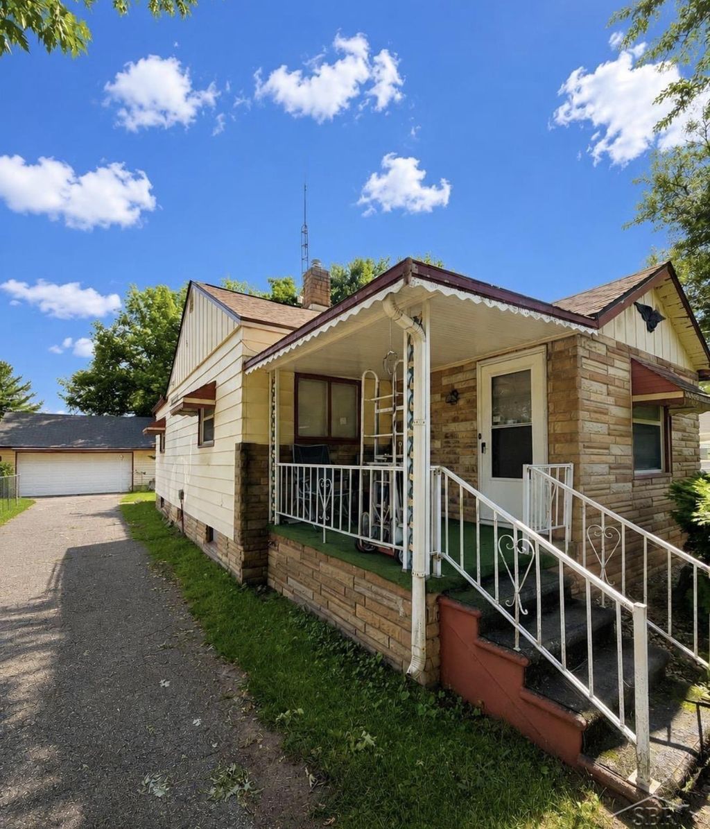 3204 E Hemphill Rd, Burton city