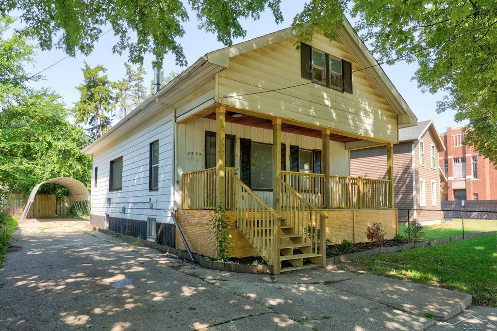 2535 Schaefer St, Saginaw city