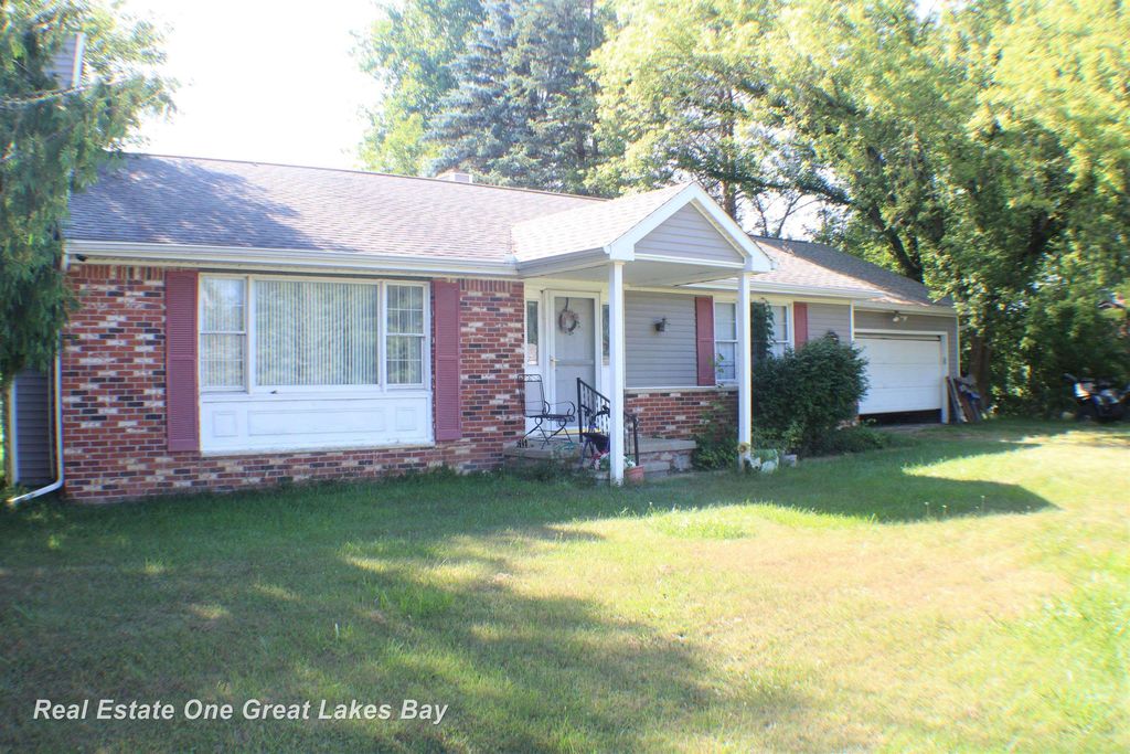 3254 S Plain Rd, Wells township