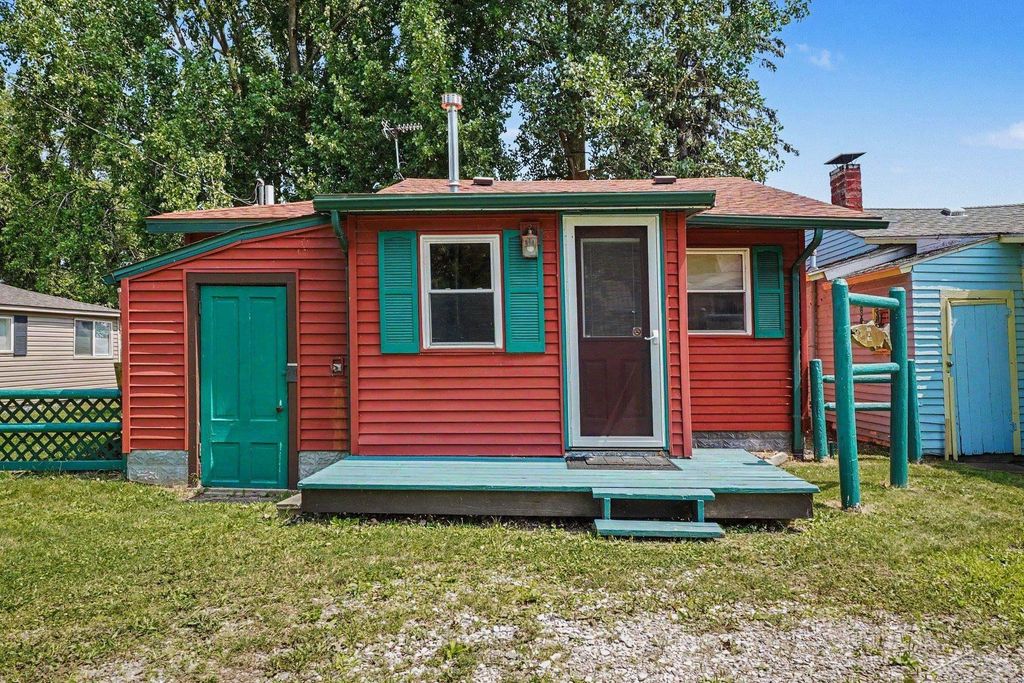 5337 Shady Ln, Standish township