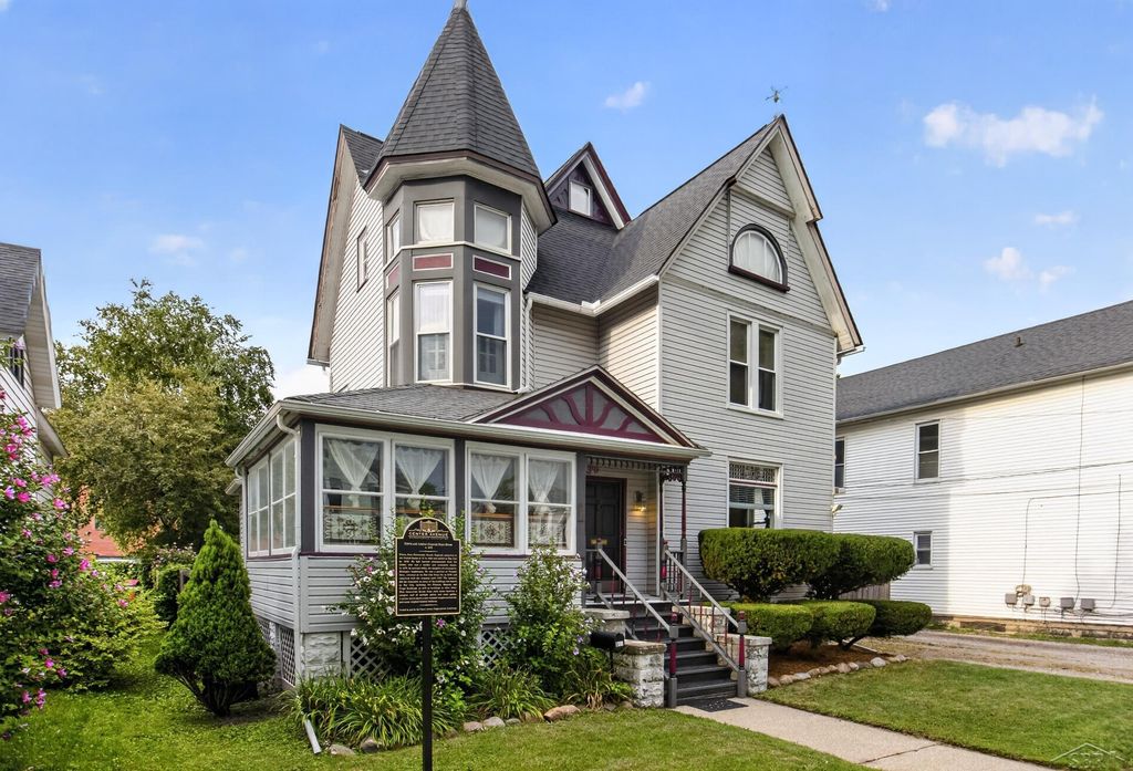911 Mckinley Ave, Bay City city