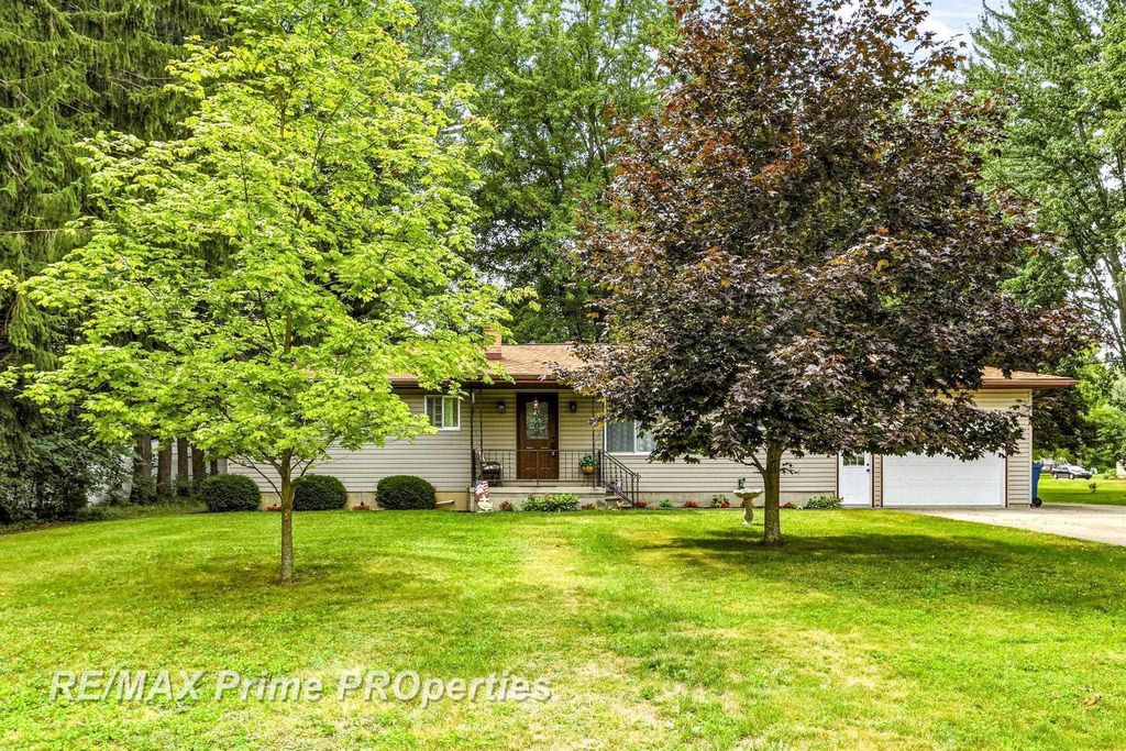 3942 Waltmar Dr, Bridgeport charter township