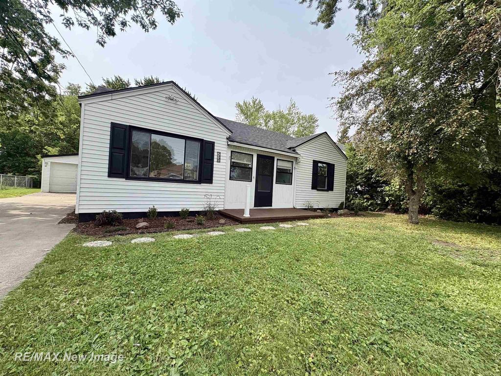 2335 Shattuck Rd, Saginaw charter township