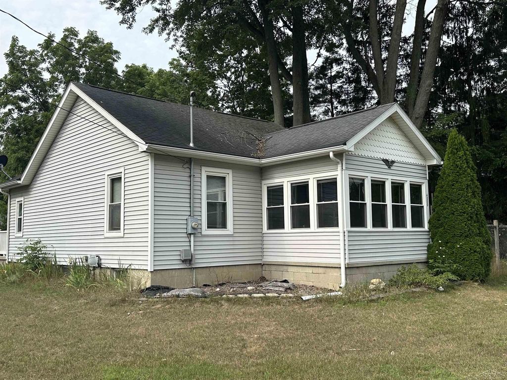 4050 Williamson Rd, Bridgeport charter township