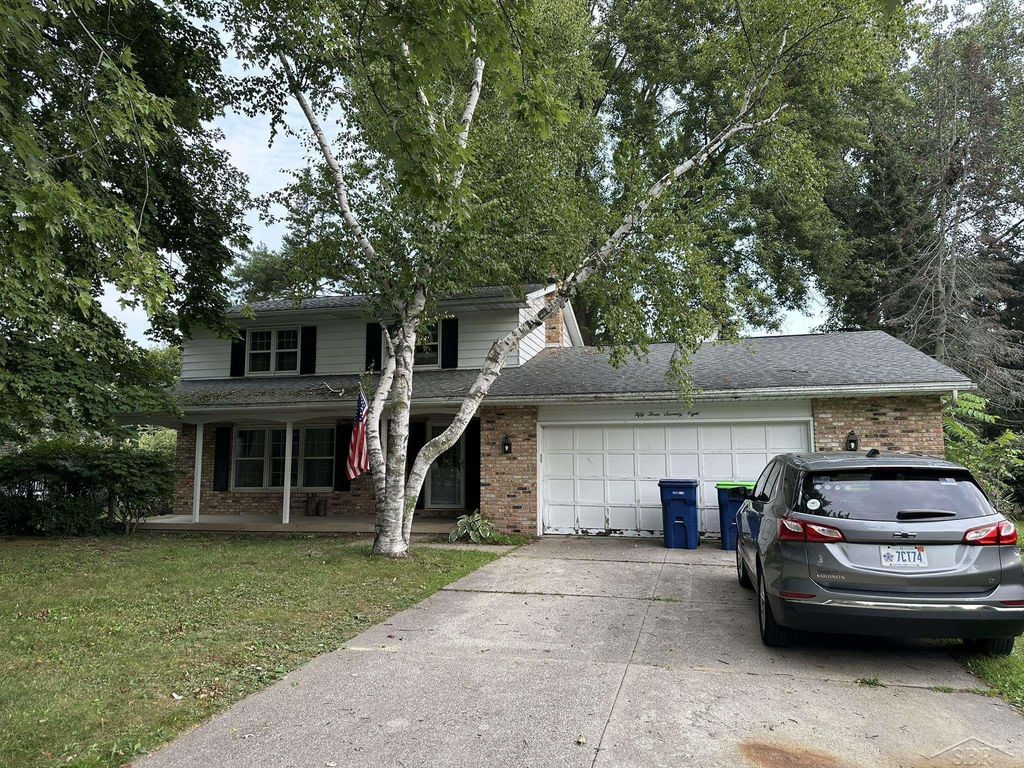 5378 Constance Dr, Saginaw charter township
