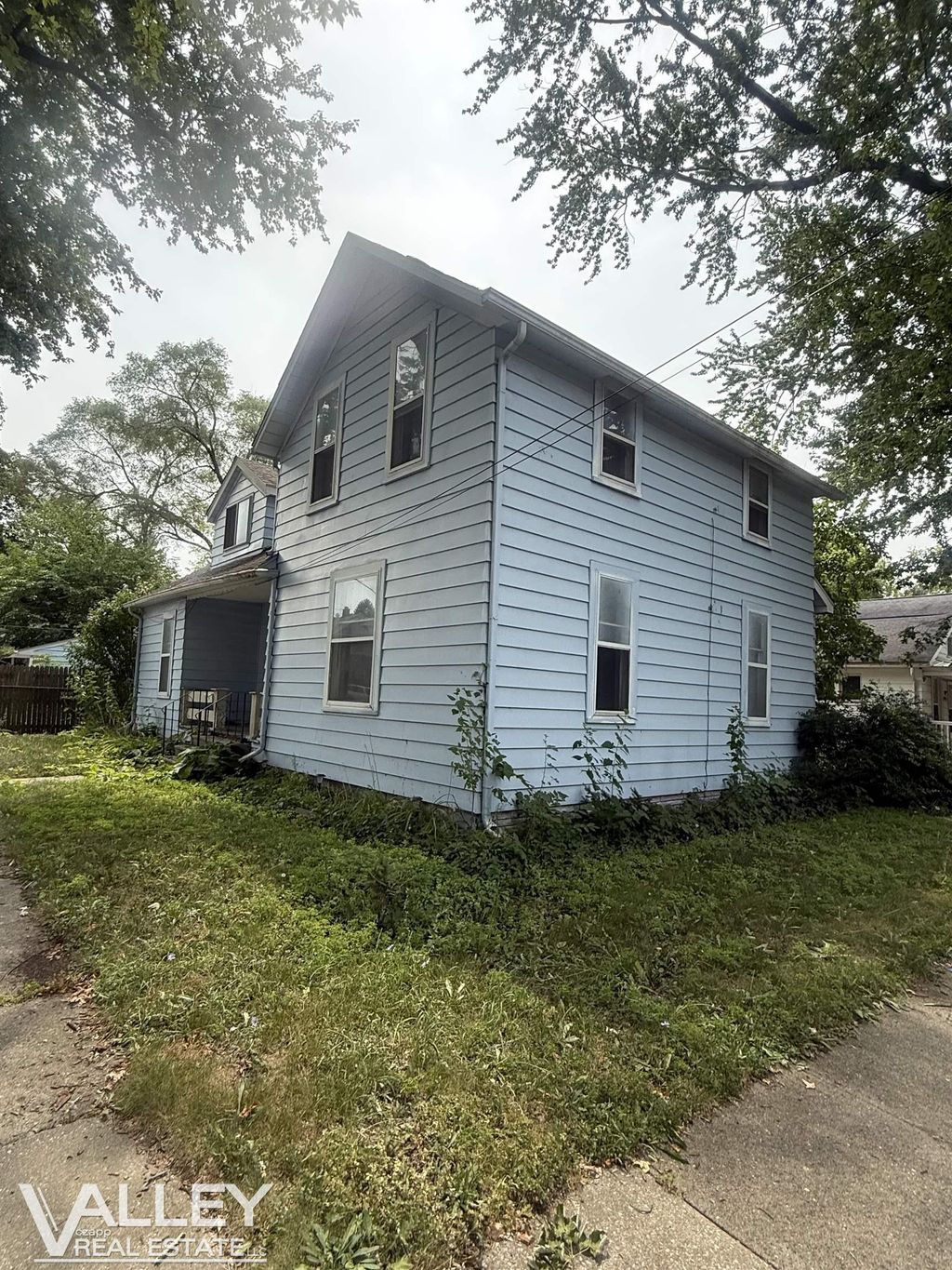 1221 Cass St, Saginaw city
