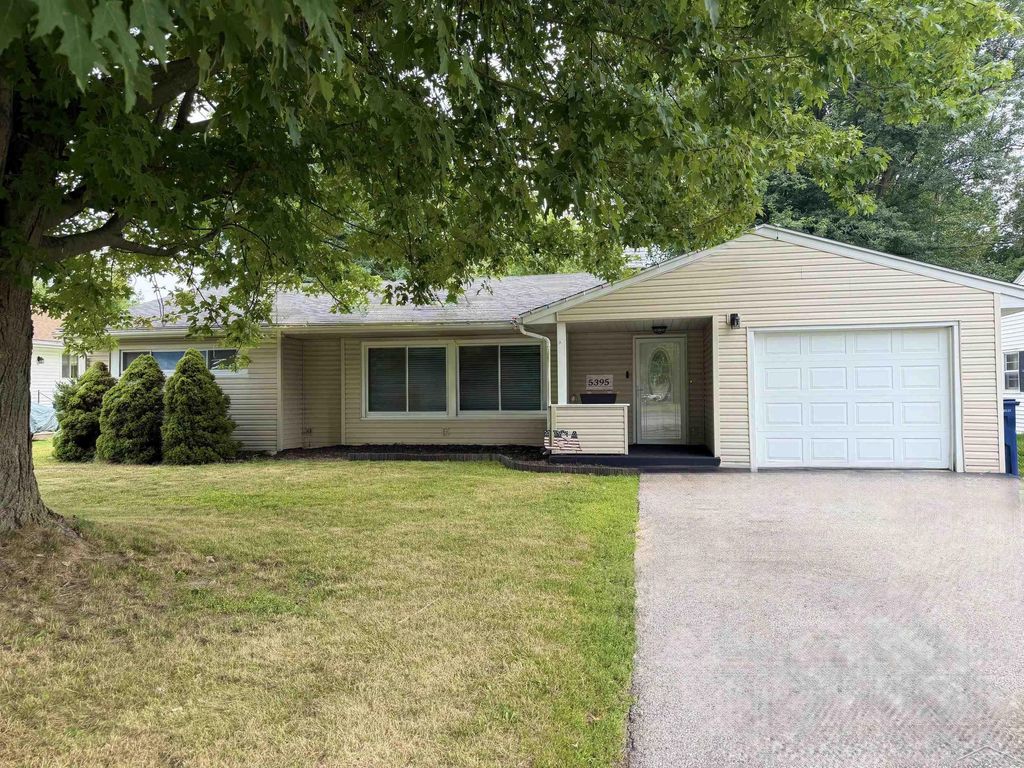 5395 Weiss St, Saginaw charter township