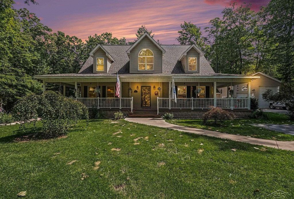 1287 Adams Dr, Ogemaw township