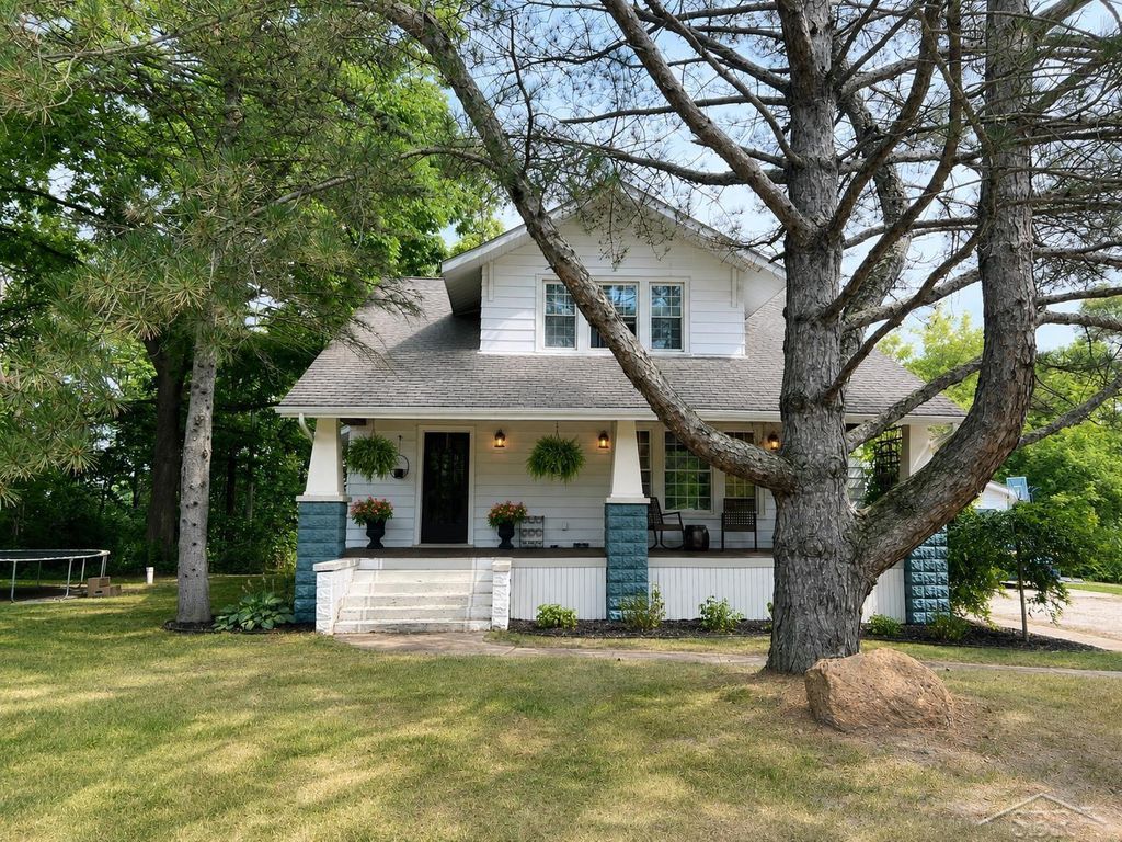 382 Romain Rd, Caro city
