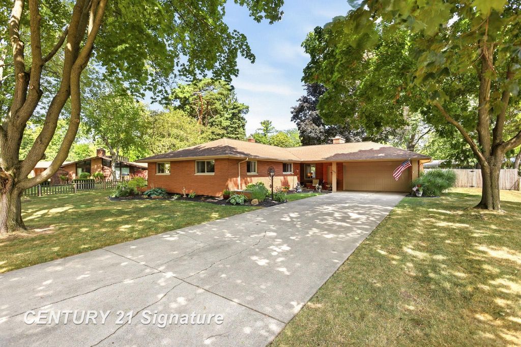 4430 Dirker Rd, Saginaw charter township