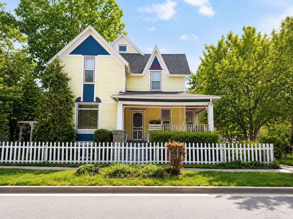 600 N Henry St, Bay City city