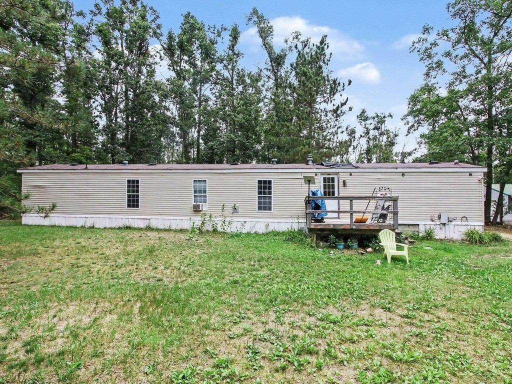 1491 Allard Acres Trl, Albert township