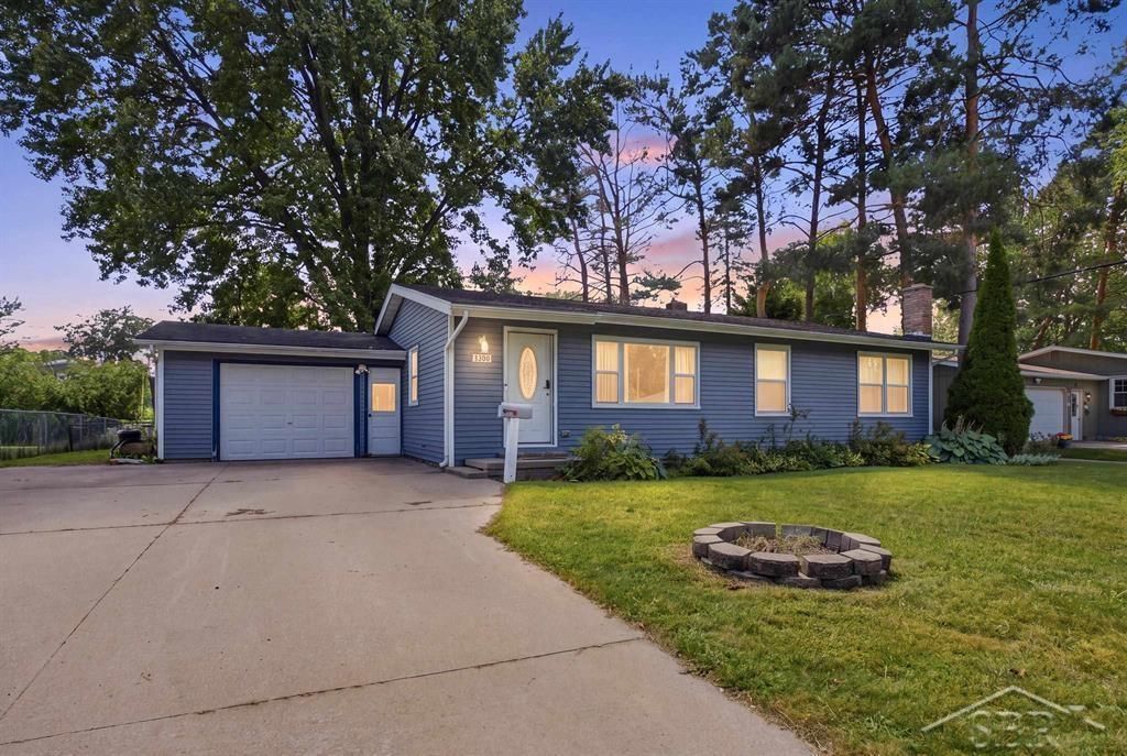 1300 Scott St, Midland city
