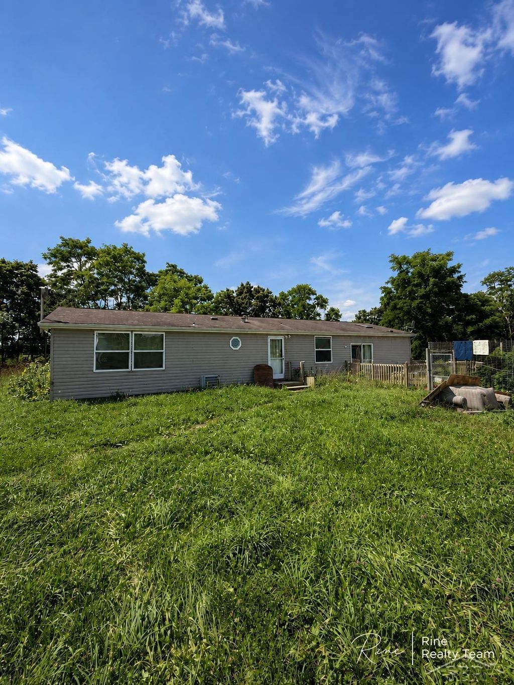 25114 Hospital St, Jefferson township