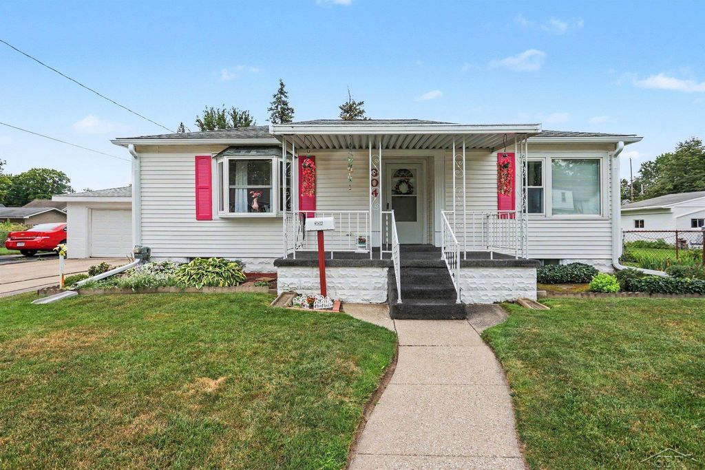 304 E Jeanette St, Bay City city