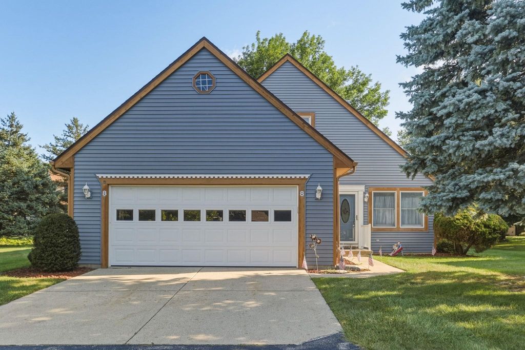 8 Cambridge Park, Frankenmuth