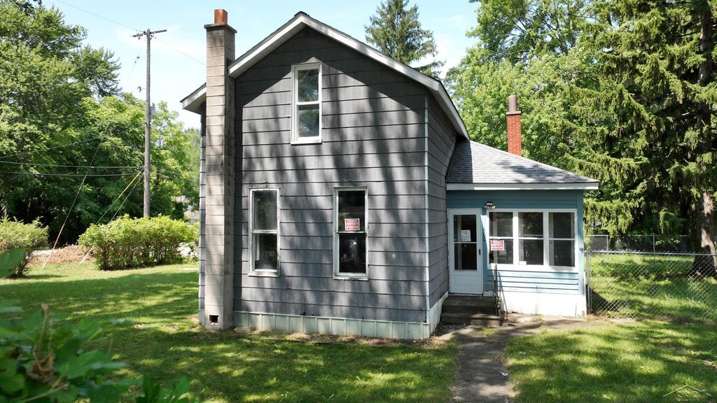 400 Shattuck Rd, Carrollton township