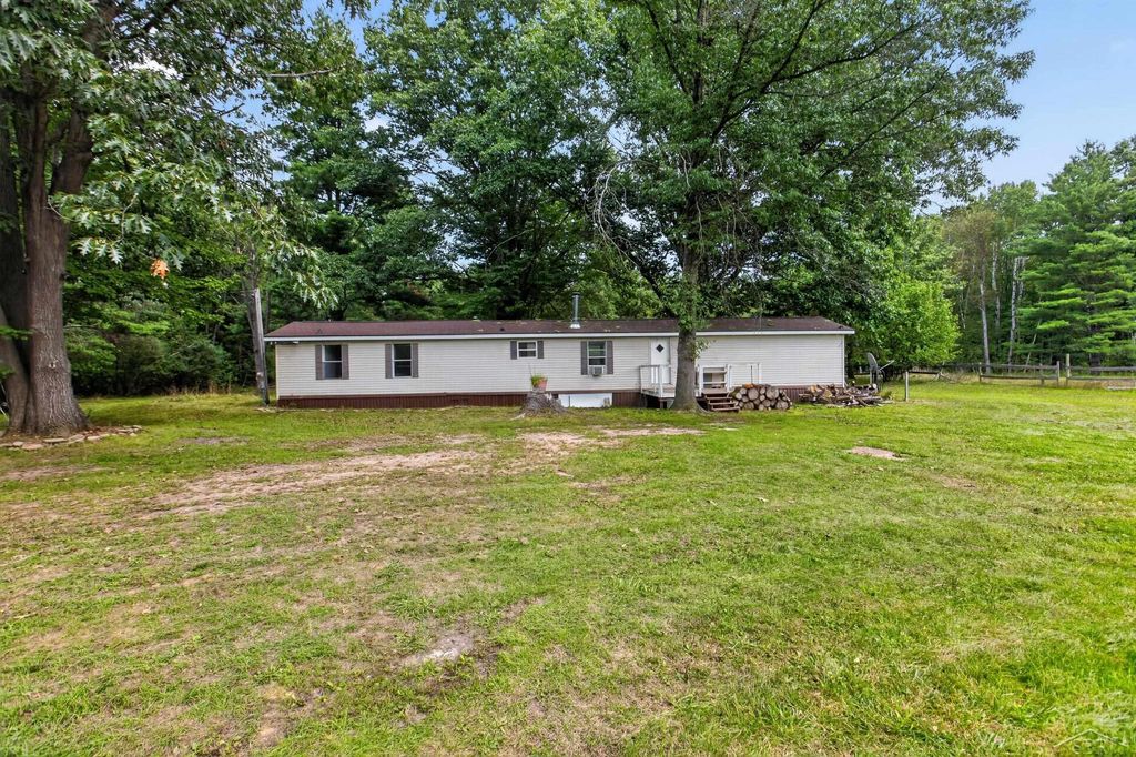 4960 N Skenes Rd, Sanford