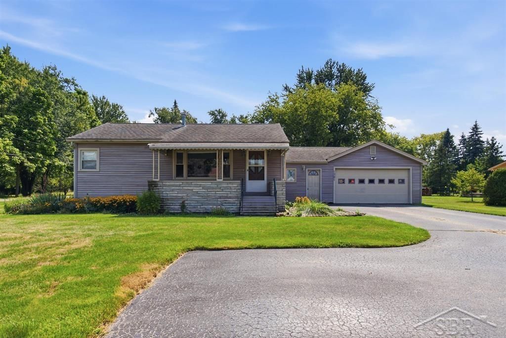 1281 W Midland Rd, Auburn