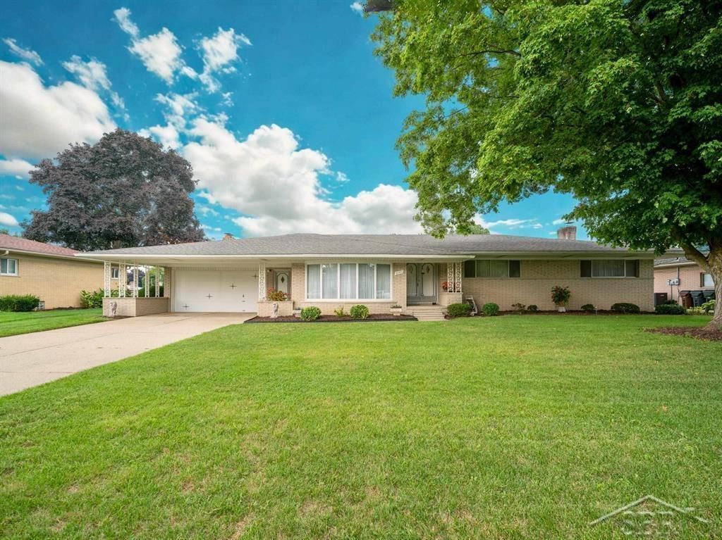 5171 Lorin Dr, Shelby Twp