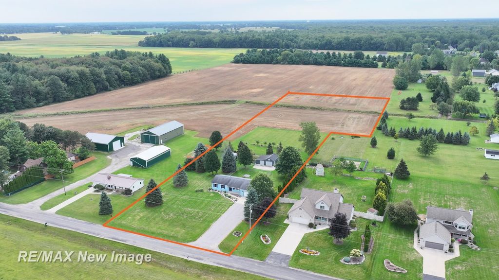 11847 Dice Rd, Freeland