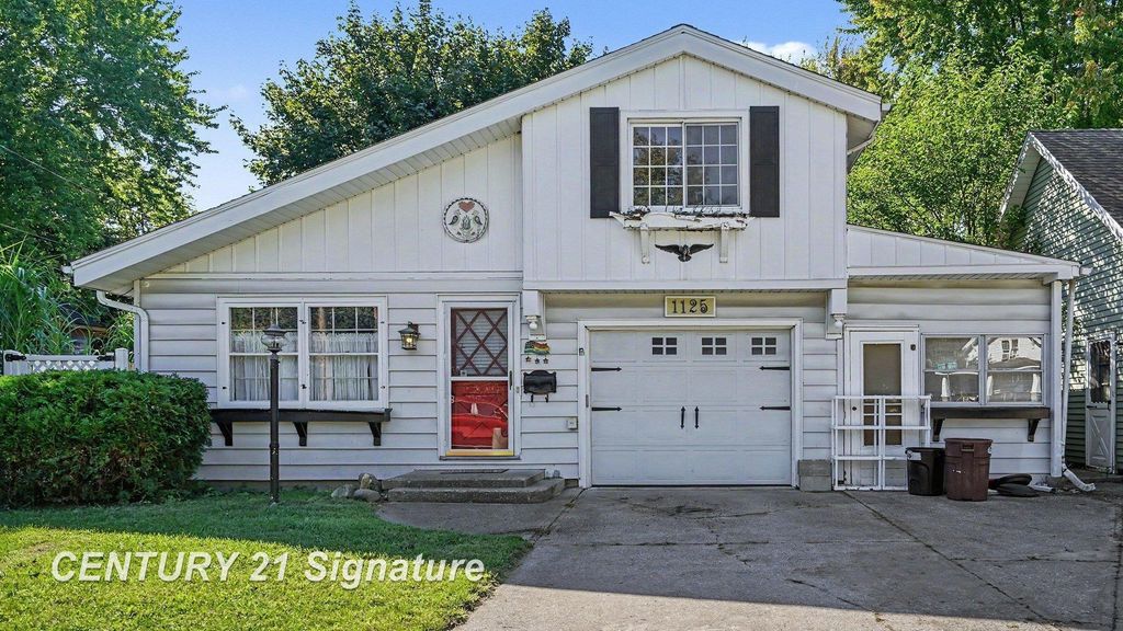 1125 Wright St, Saginaw