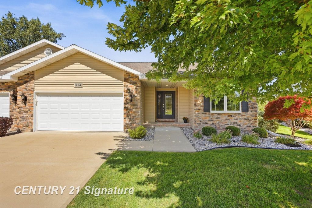 3014 Mackinaw Meadows Dr, Saginaw