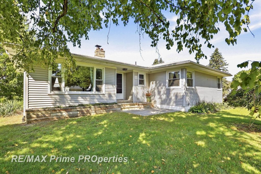 4878 Cottrell Rd, Vassar